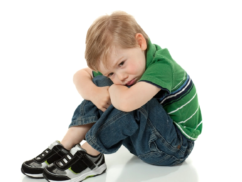 آیا تاخیر در گفتار کودکان نشانه اوتیسم است؟ 2 تاخیر در گفتار کودکان,کلینیک باقرزاده,اوتیسم فقدان روابط اجتماعی و تعامل اجتماعی