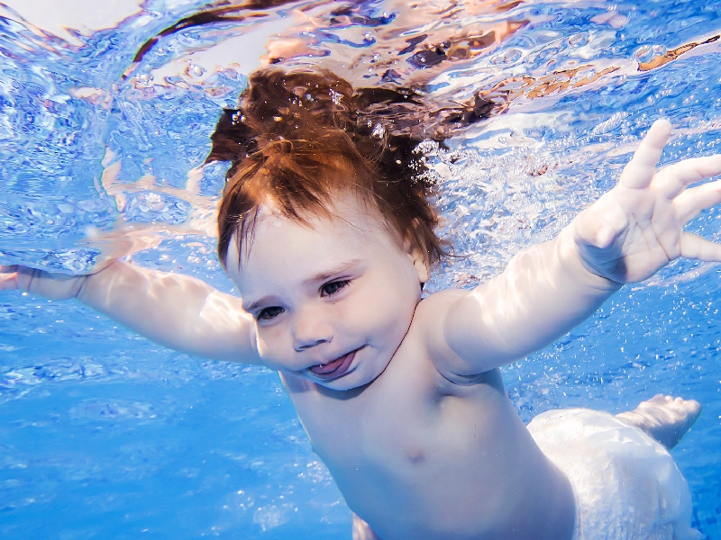 آب درمانی برای کودکان اوتیسم 