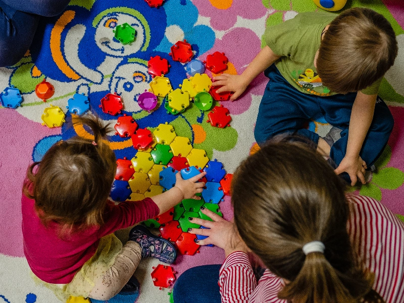 تعاملات کودکان اوتیسم در عید